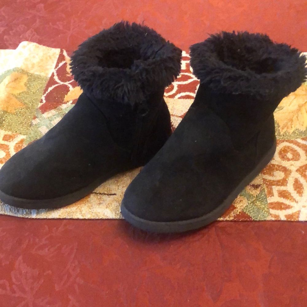 Girls black booties